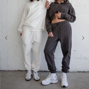 Elwood core sweatpants, unisex joggers size xs